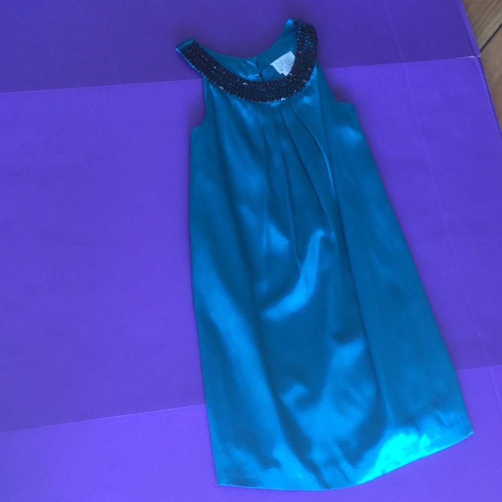 🎏 Teal color dress with beaded collar by Blush